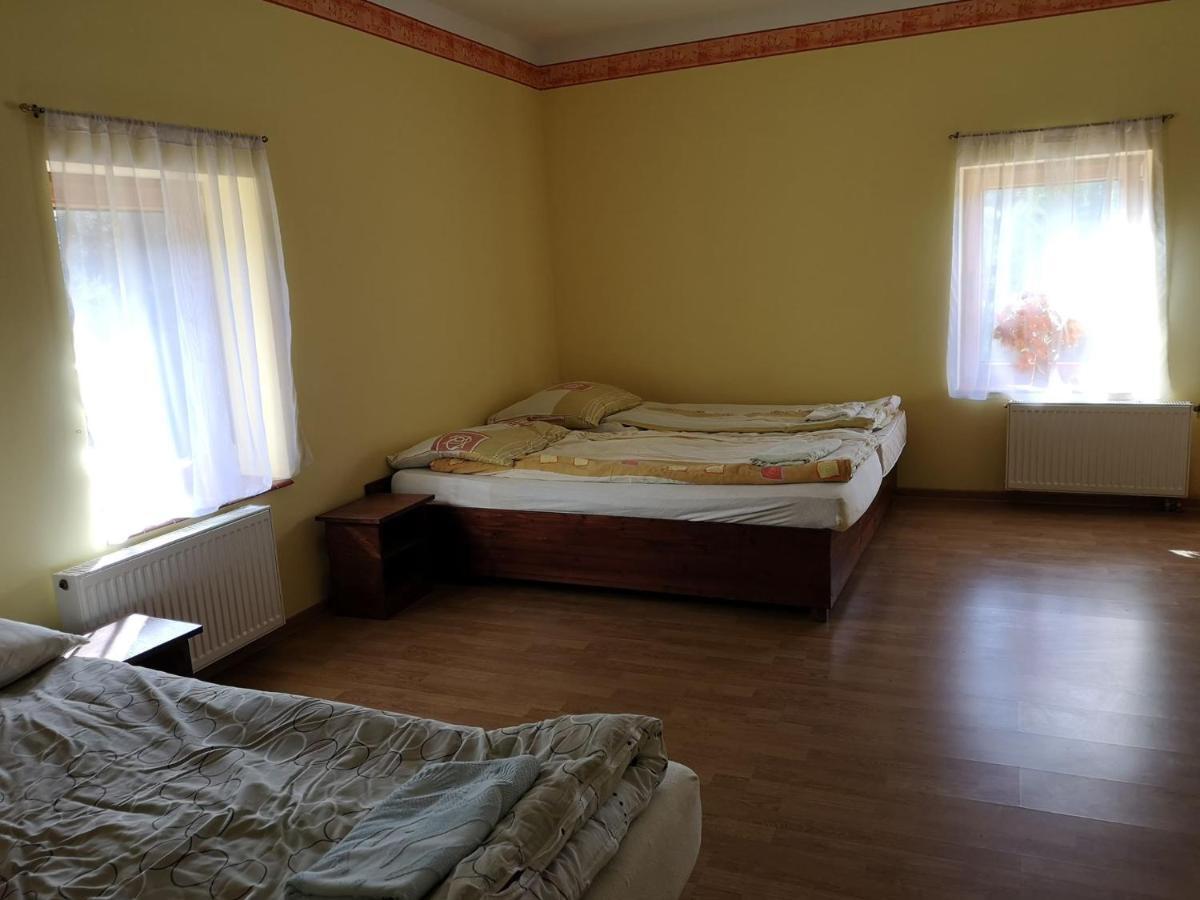 Zamek Ostrowski Villa Chojnik Екстериор снимка